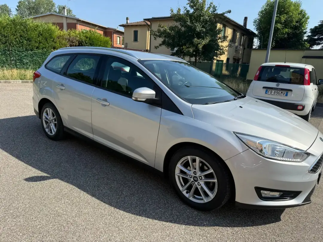 Ford Focus SW 1.5 tdci - NAV. - 12 MESI DI GARANZIA